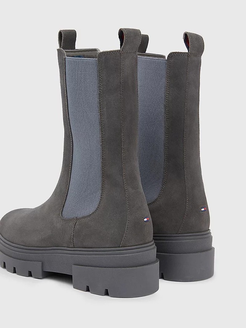 Phối đồ với boot màu xám