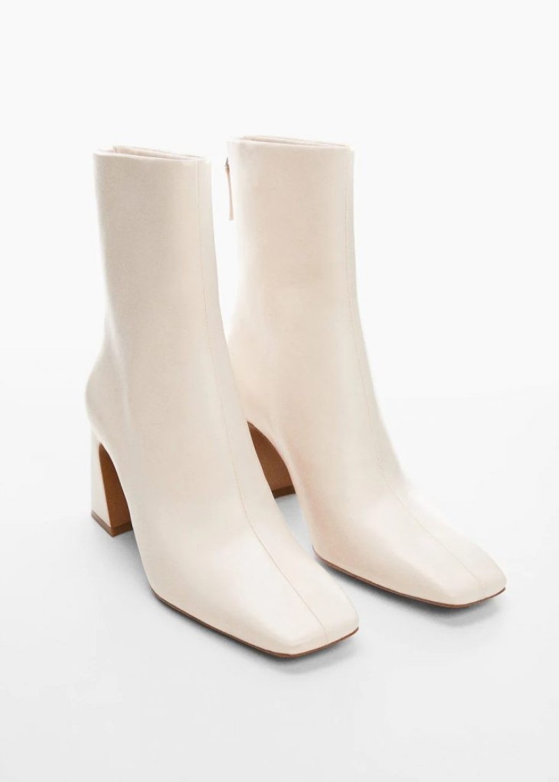 Phối với boot cao gót