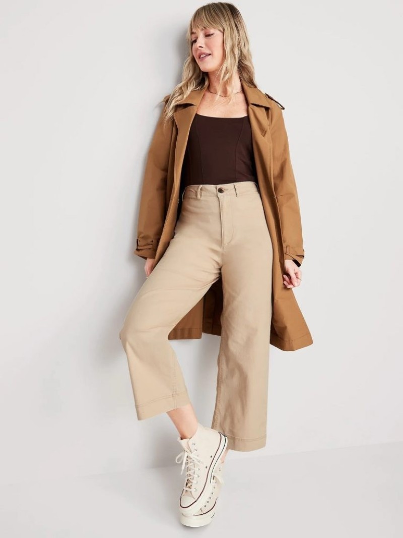 Áo blazer phối đồ với quần ống rộng