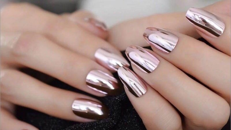 8 Màu Móng Tay Thời Thượng Khiến Chị Em Mê Mẩn