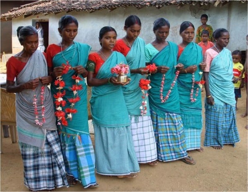 Sarees làm từ lụa Tussar và lụa Anjana