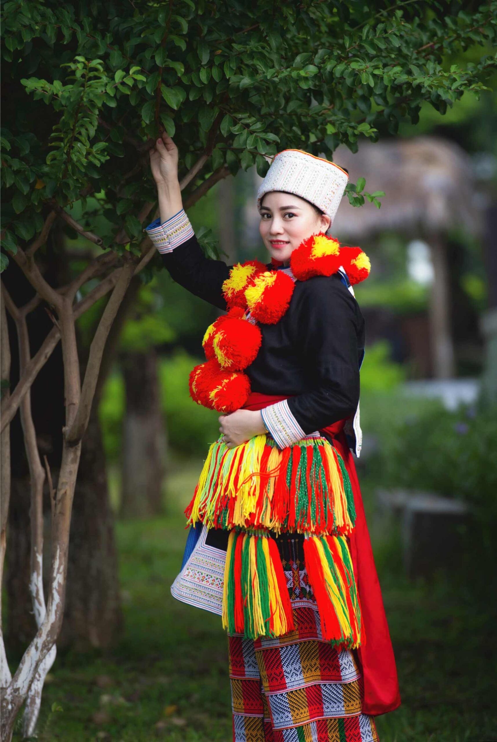Những Điều Bạn Cần Về Trang Phục Dân Tộc Dao