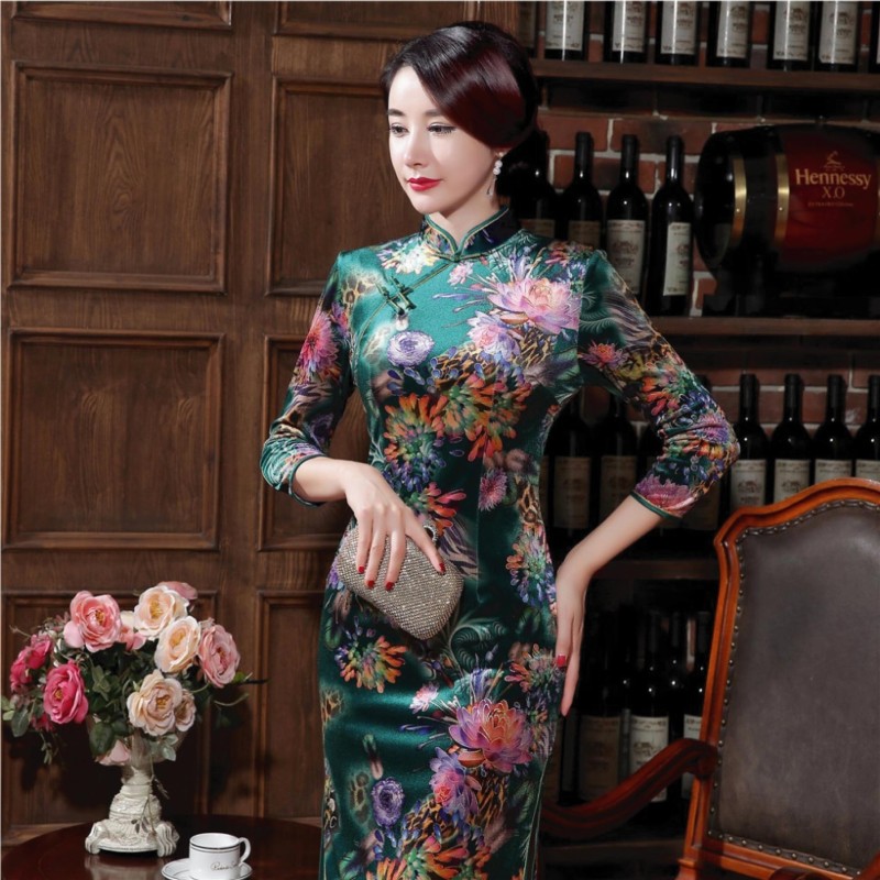 Nét đặc trưng ấy của sườn xám