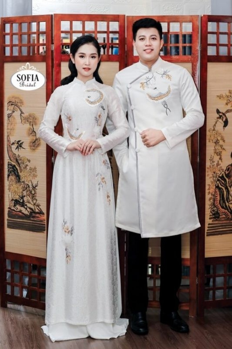 Áo dài Nam, Áo dài chú rể phong cách lịch lãm phong độ.