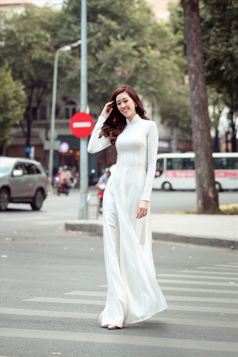 Áo dài truyền thống