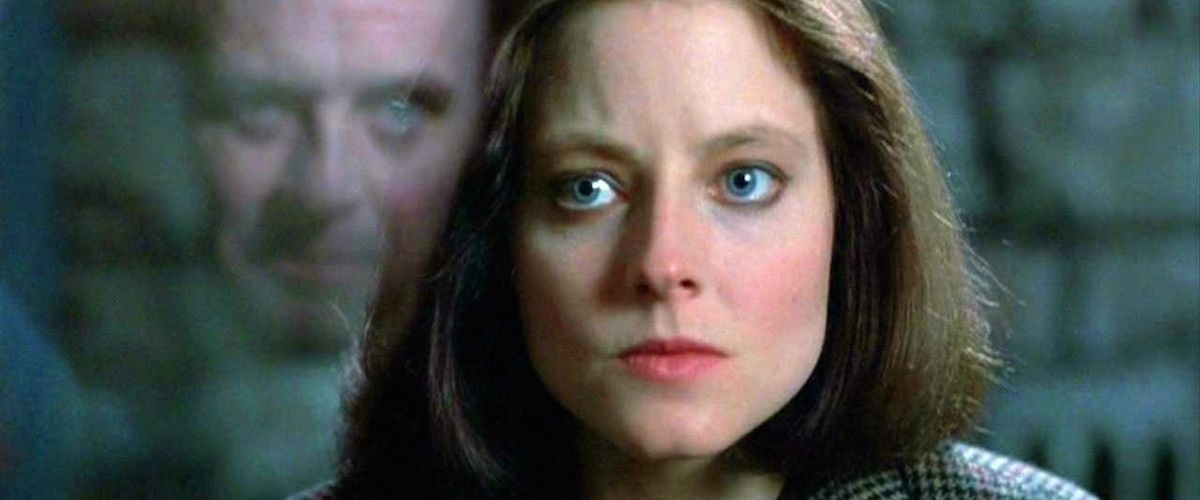 Phim kết thúc bằng câu hỏi của Hannibal Lecter dành cho Clarice Starling rằng cô ấy có còn nghe thấy tiếng cừu kêu trong mơ nữa hay không