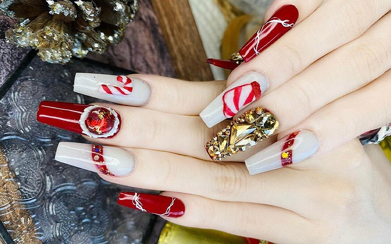 Nail noel đơn giản nhưng đầy tinh tế