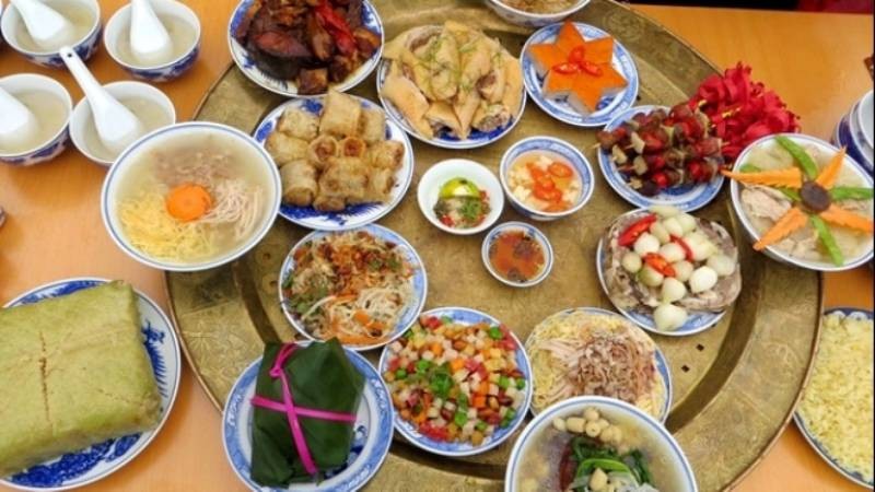 Mâm Cỗ Cúng Mùng 1 Tết Cần Phải Có Những Gì?