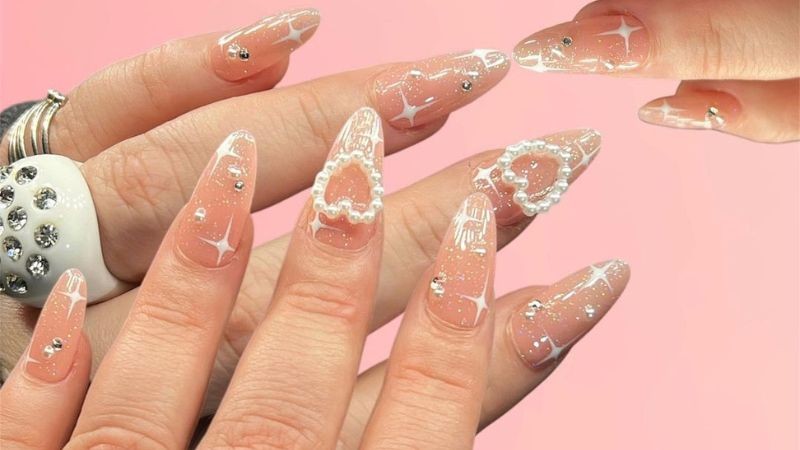 Khám Phá Mẫu Nail Lấy Cảm Hứng Từ Phim Bridgerton Cực Hot Trên Tiktok