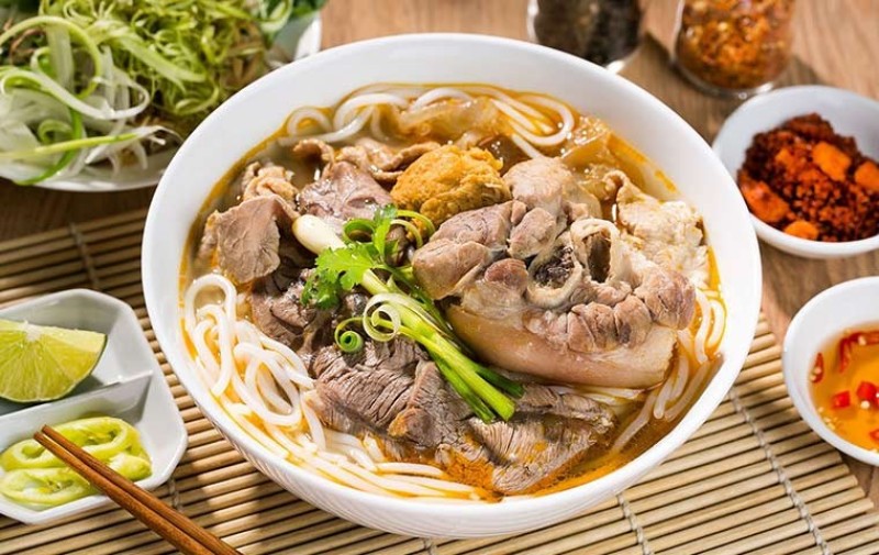 cach nau bun bo gio heo gioi thieu