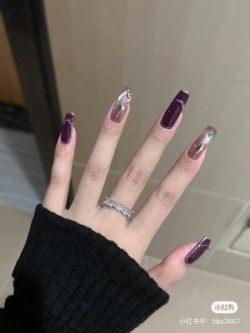 nail màu tím