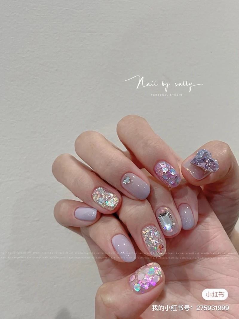 Kết hợp cùng nhũ lấp lánh