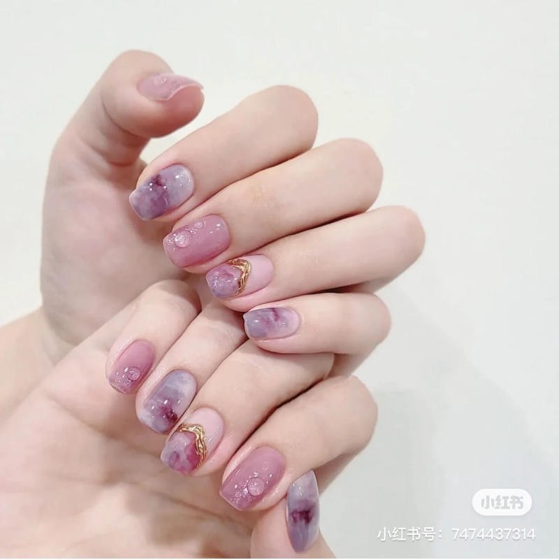 Nail màu tím hồng
