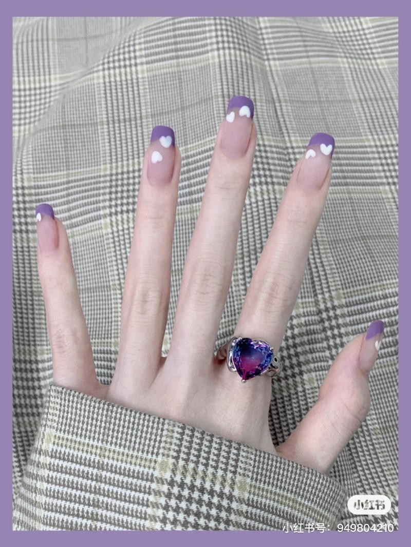 nail màu tím
