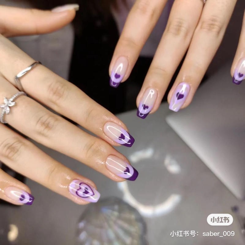 nail màu tím