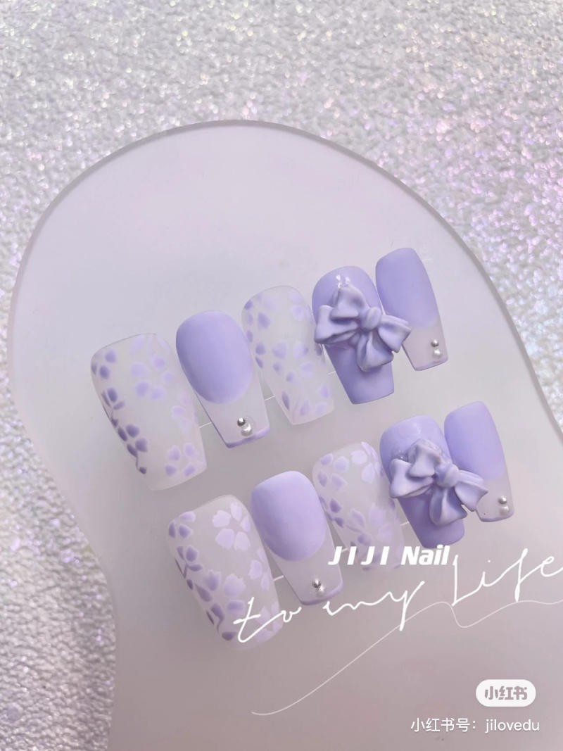 nail màu tím