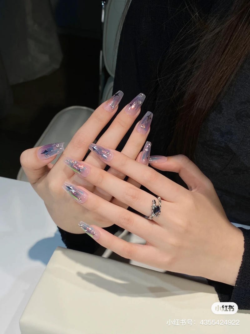 nail màu tím