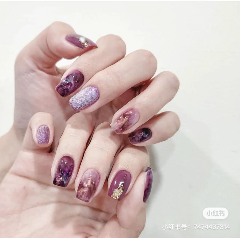 nail màu tím