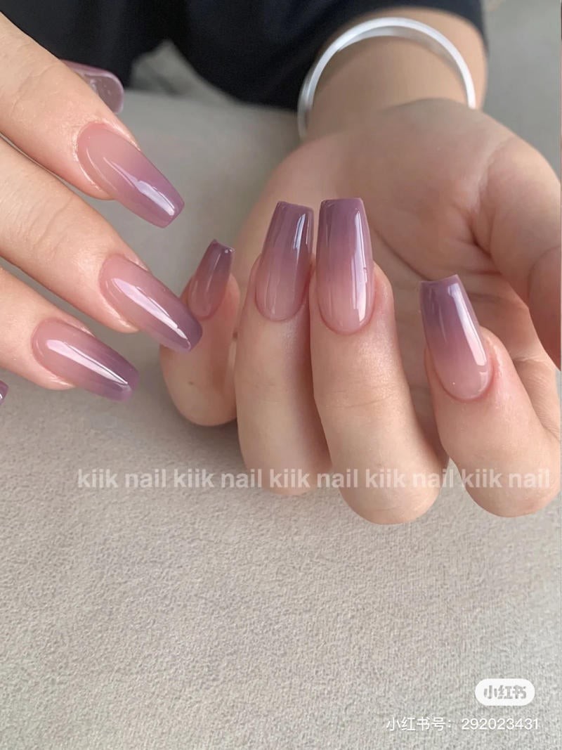 nail màu tím