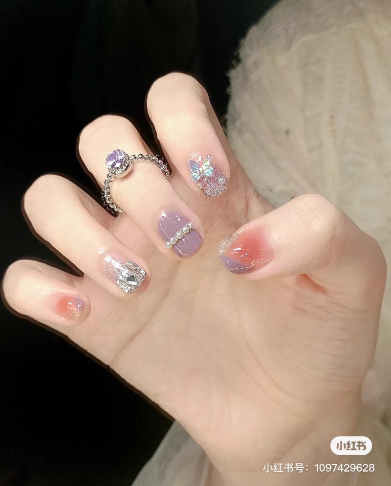 nail màu tím