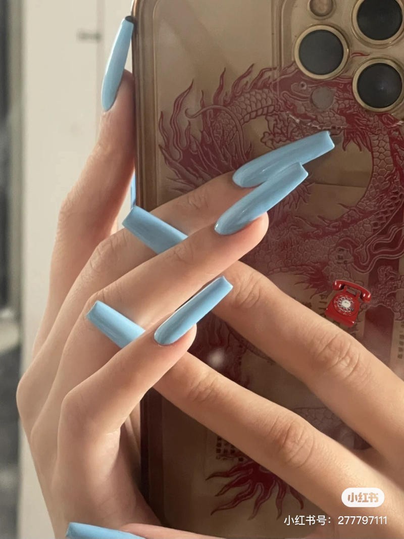 nail màu xanh dương nhạt