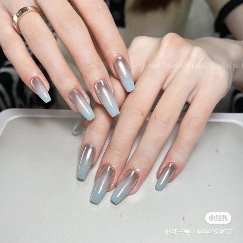 nail màu xanh dương nhạt