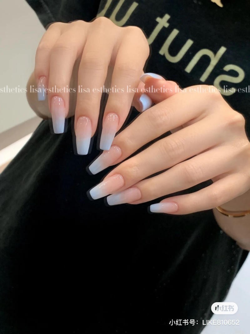 nail màu xanh dương nhạt