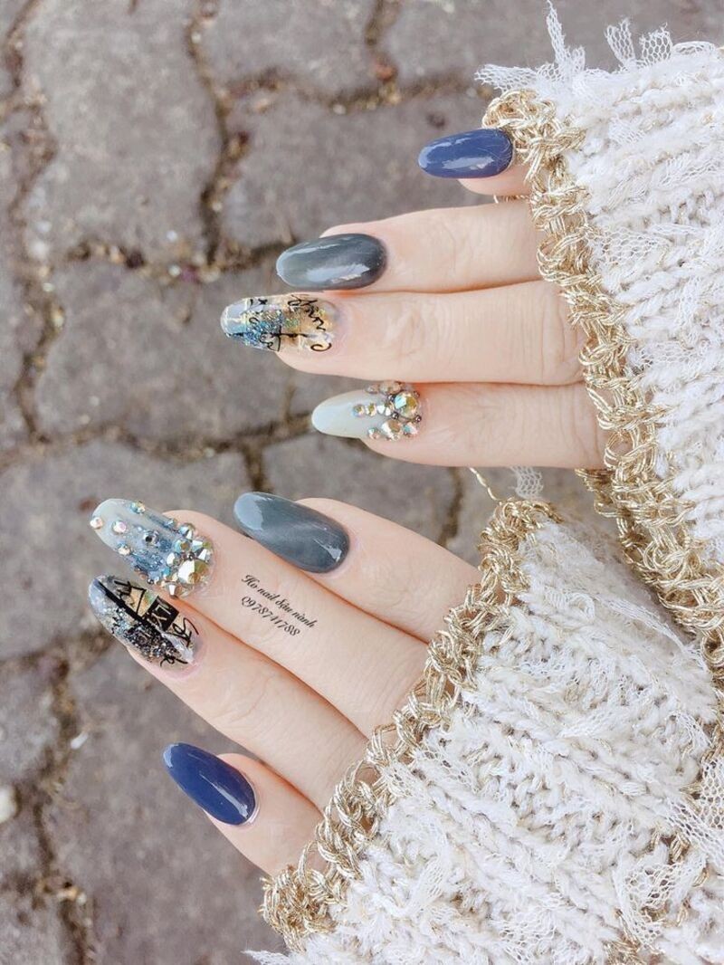 nail màu xanh dương nhạt