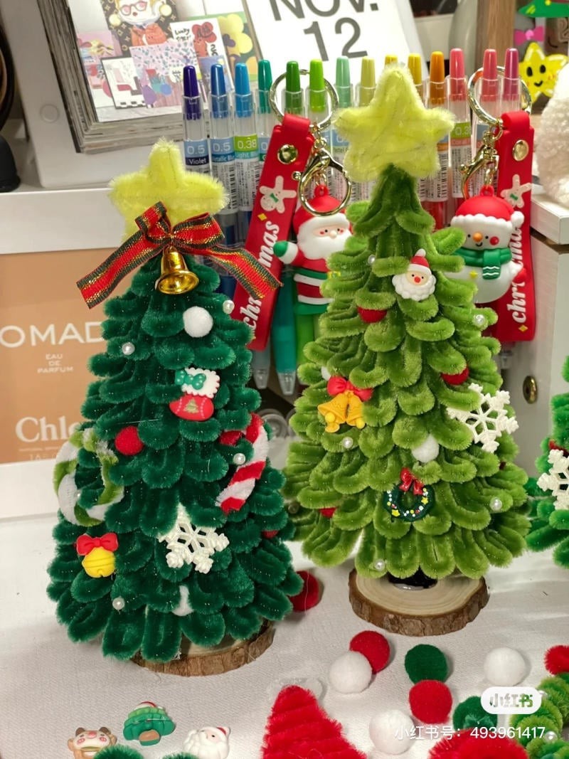 làm cây thông noel bằng kẽm nhung