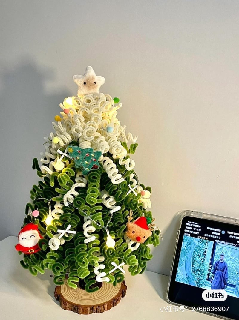làm cây thông noel bằng kẽm nhung