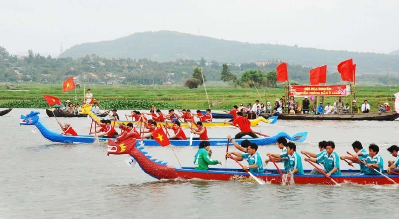 Tại sao lại gọi tháng Giêng là tháng ăn chơi?
