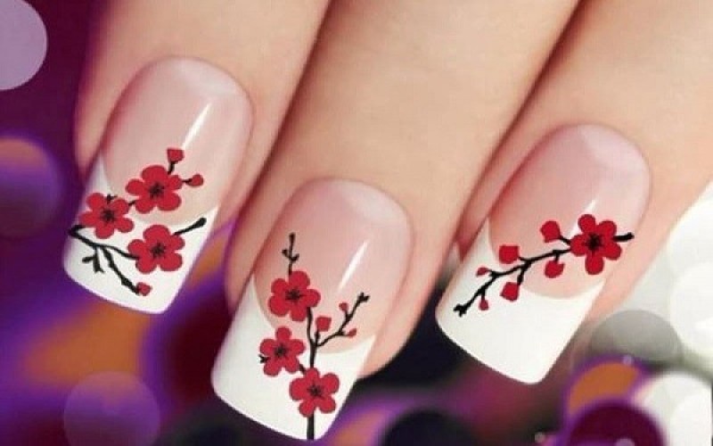 Mẫu nail hoa anh đào đẹp năm 2024 đi chơi Tết
