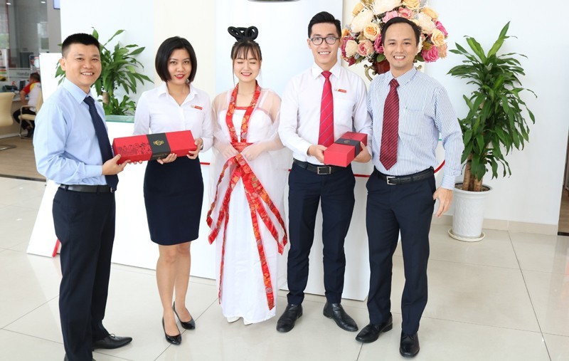 tạo động lực để nhân viên phấn đấu