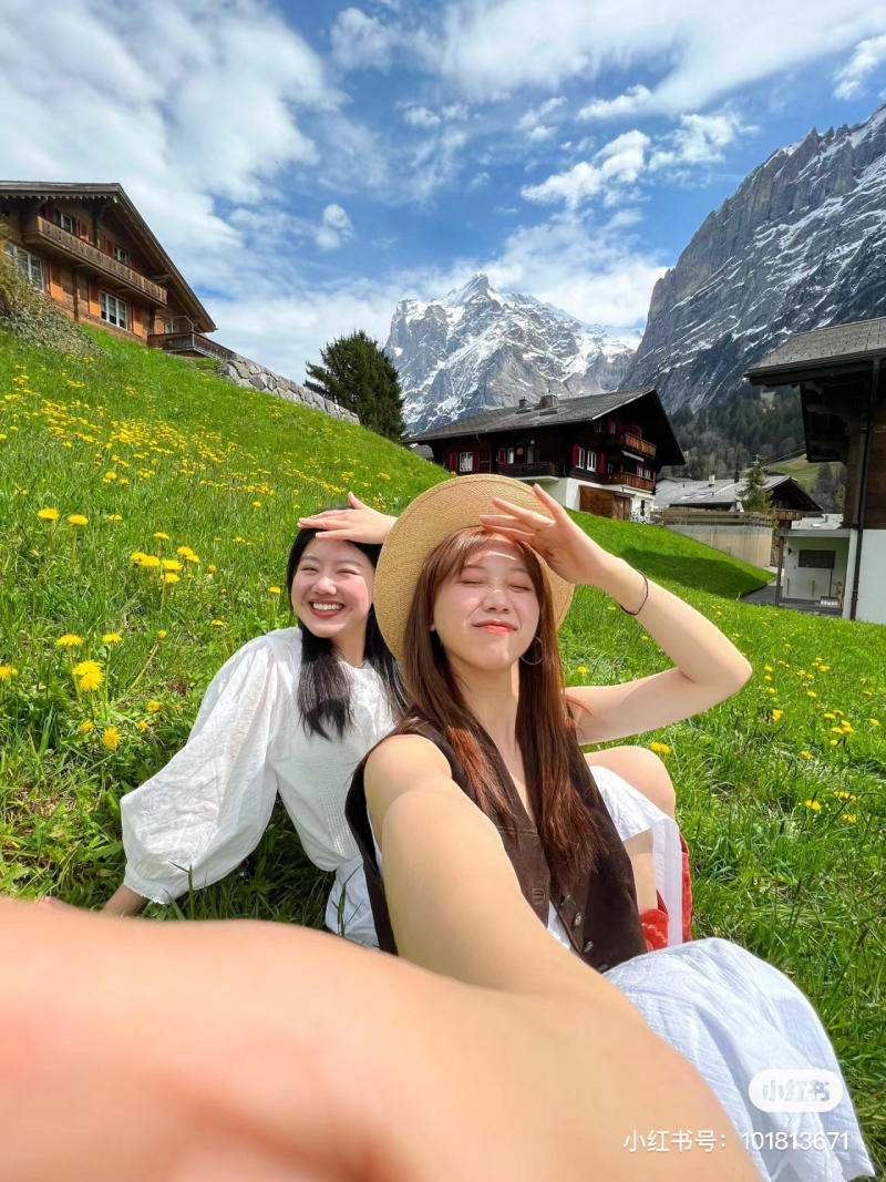 chụp ảnh với hội bạn thân