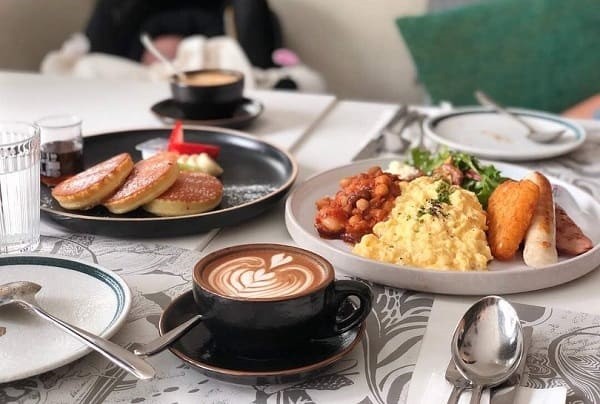 Top 8 Quán Cà Phê Có View Đẹp, Đồ Ăn Sáng Ngon Tại Sài Gòn
