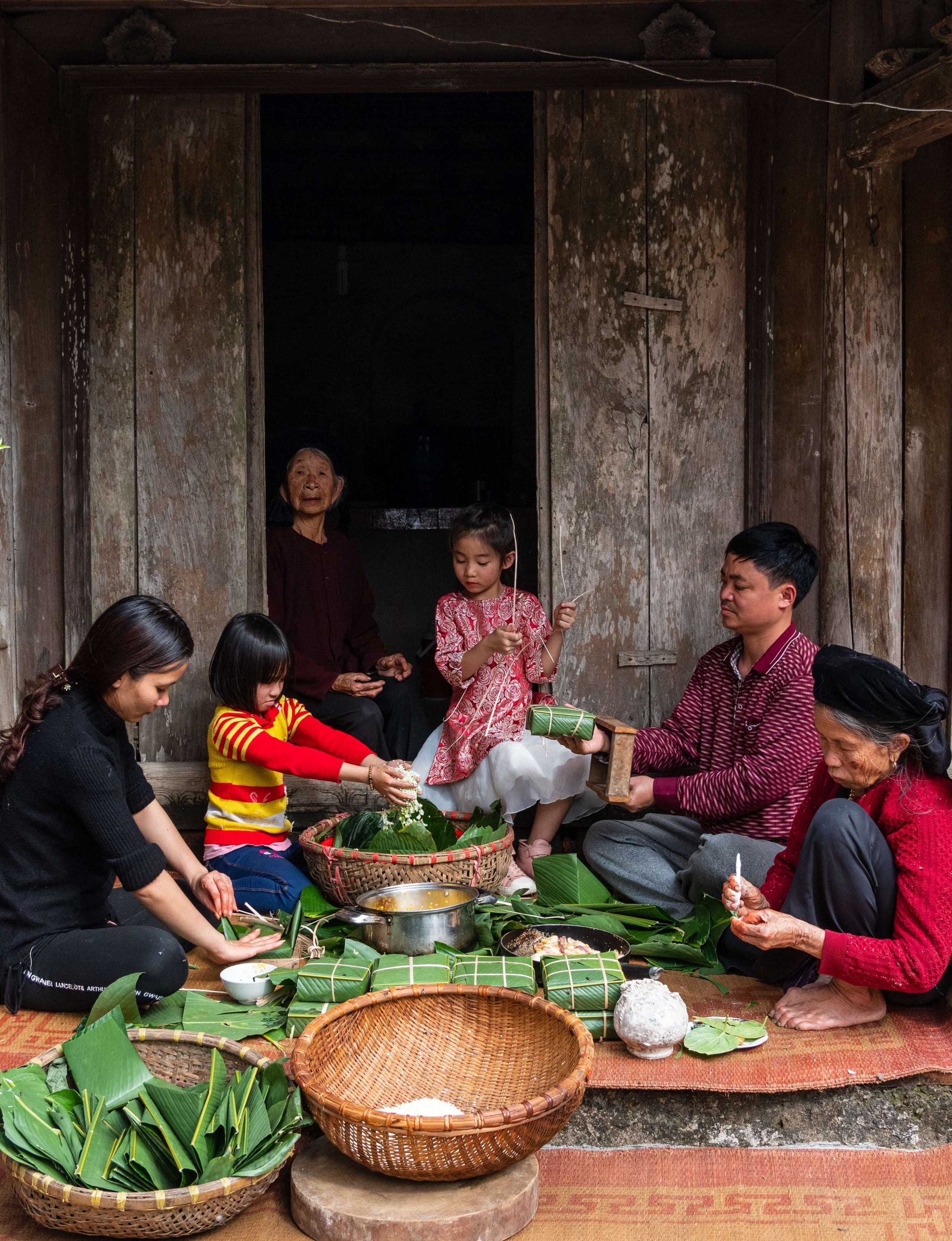 Các Hoạt Động Ngày Tết Của Mỗi Gia Đình Việt Nam