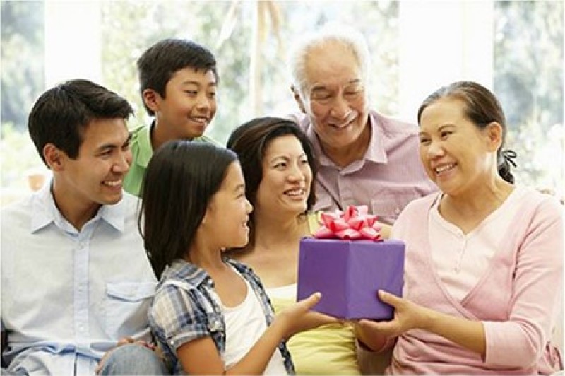 Bày tỏ tình yêu với gia đình vào dịp tết là rất cần thiết