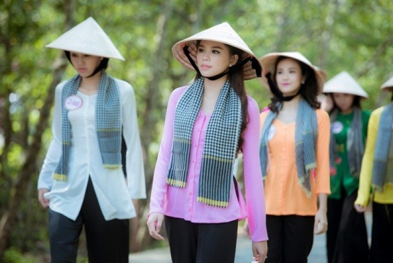 【TOP 10+ Lưu Ý】Áo Bà Ba Truyền Thống Người Dân Nam Bộ【NEW 2023】