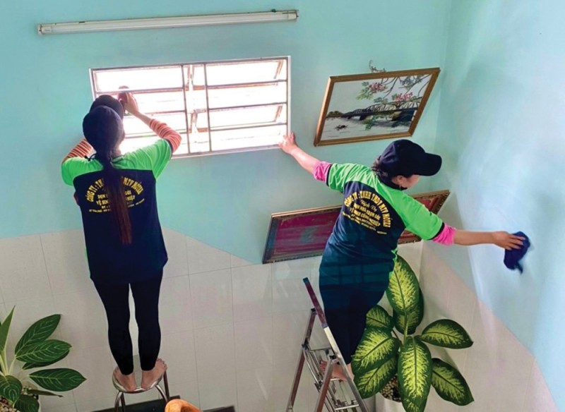 lau chùi mọi ngóc ngách trong gia đình