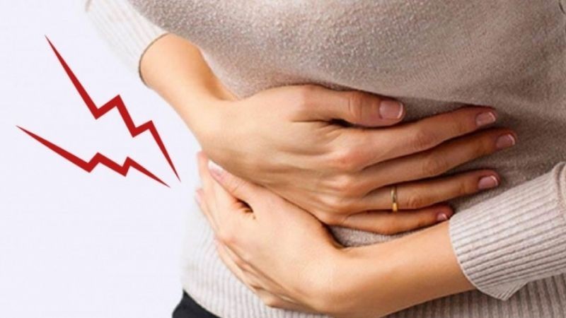 Tránh ăn quá no hoặc quá đói khi lên xe