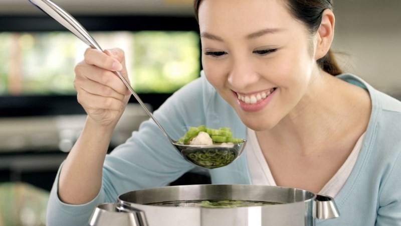 Tuyệt đối không nêm nếm, ăn thử các món để làm cơm cúng