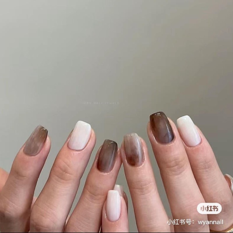 nail màu nâu thạch