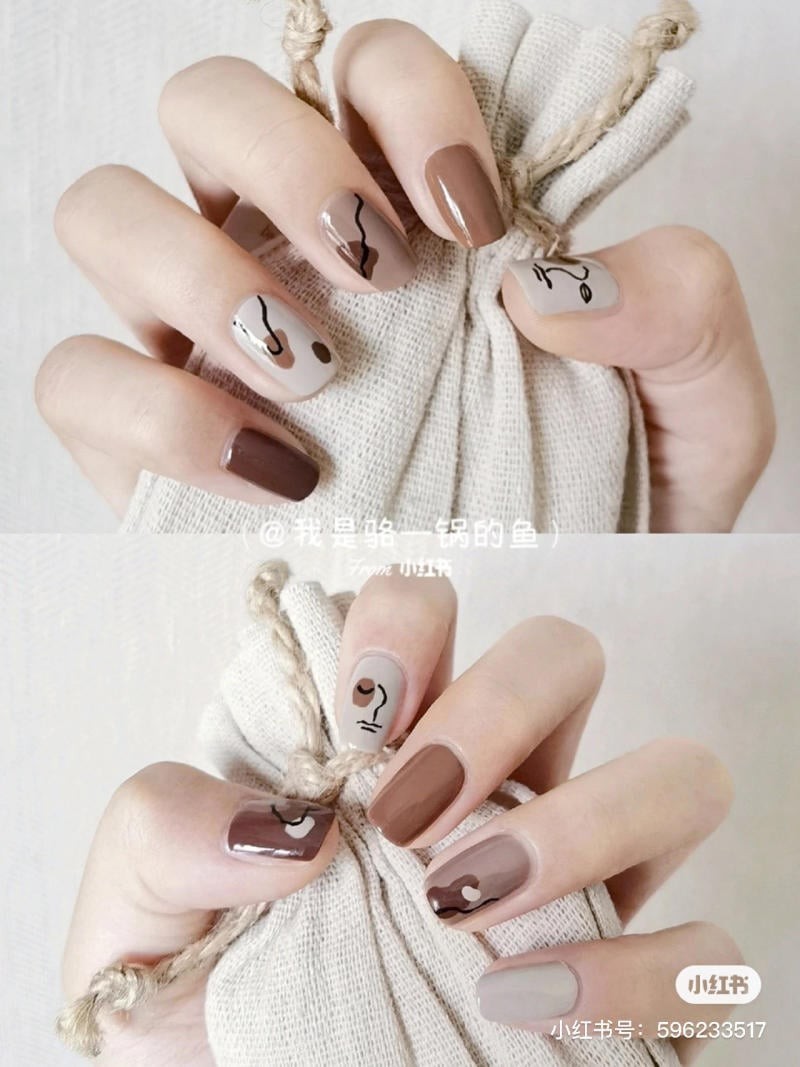 nail chân màu nâu