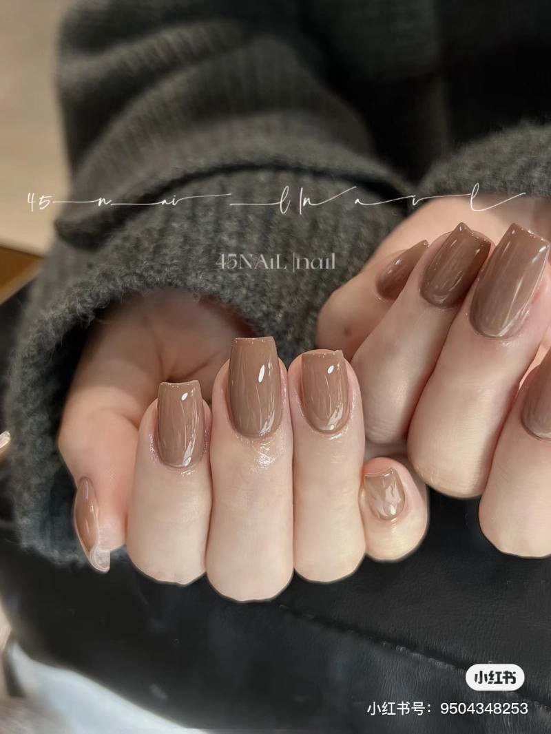 Mẫu Nail Màu Nâu Tinh Tế, Sang Chảnh Khiến Nàng Không Thể Rời Mắt
