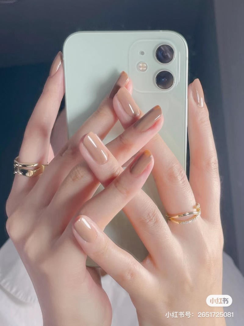 nail màu nâu sữa