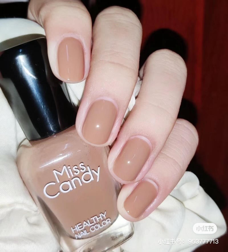 nail màu nâu sữa