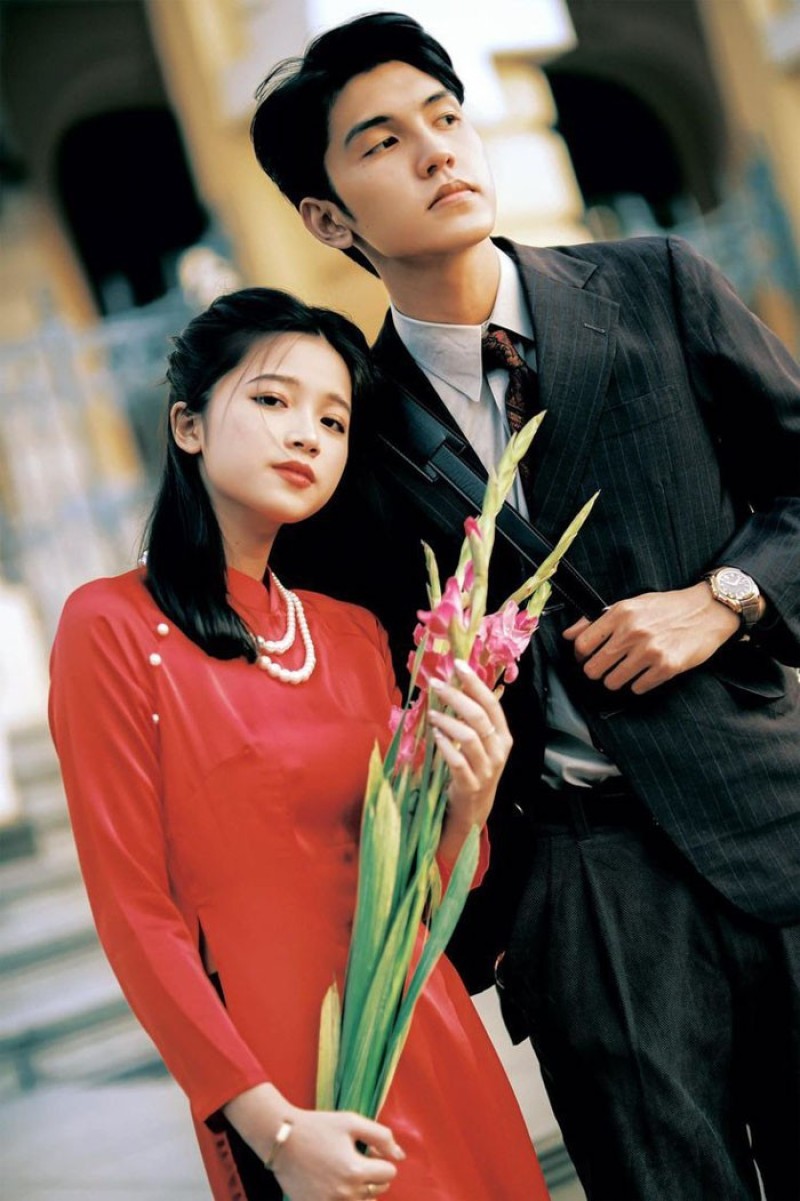  chụp ảnh tết cùng hoa và anh