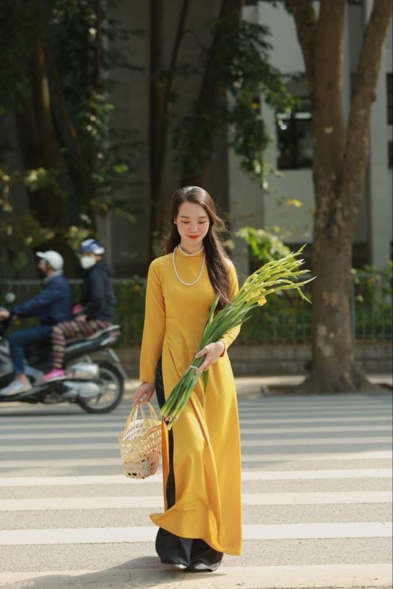 Thả dáng xinh trong không khí ngập tràn sắc xuân