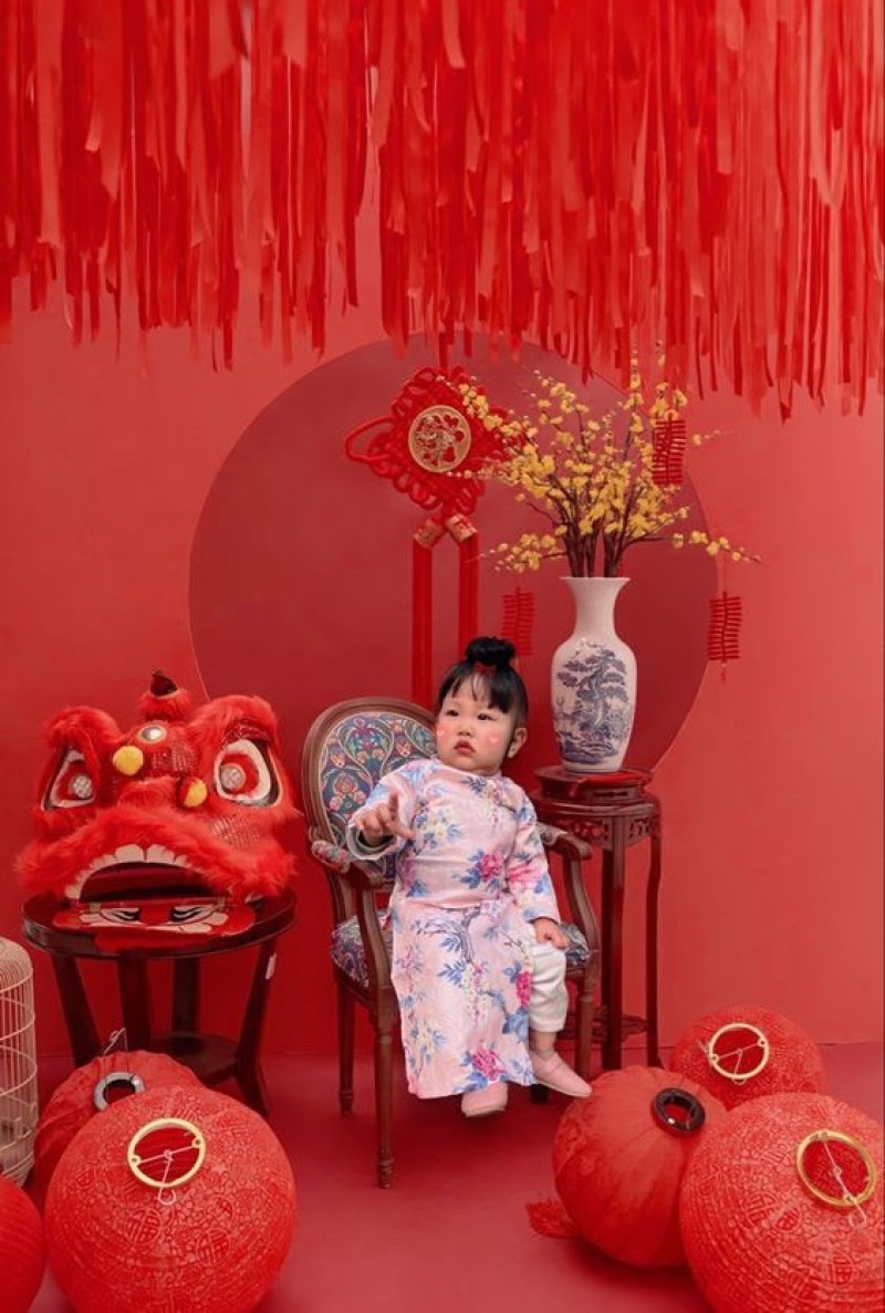 chụp ảnh tết cho bé đáng yêu