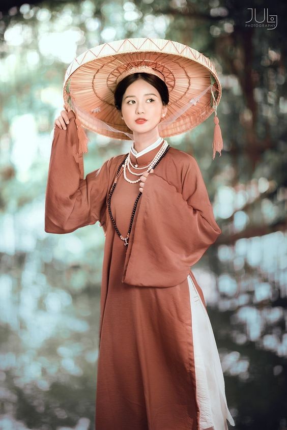 Nón quai thao